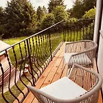 펜션 Rheingaulodge -ihre Auszeit Am Rheinsteig *