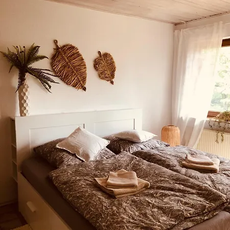 Rheingaulodge -ihre Auszeit Am Rheinsteig * Oestrich-Winkel